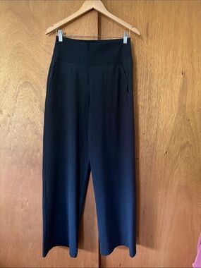 Athleta Women's Black Wide-Leg Pull-On Pants-Size S